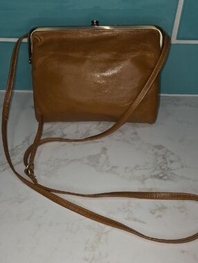HOBO LAUREN Leather Frame-Top Crossbody
